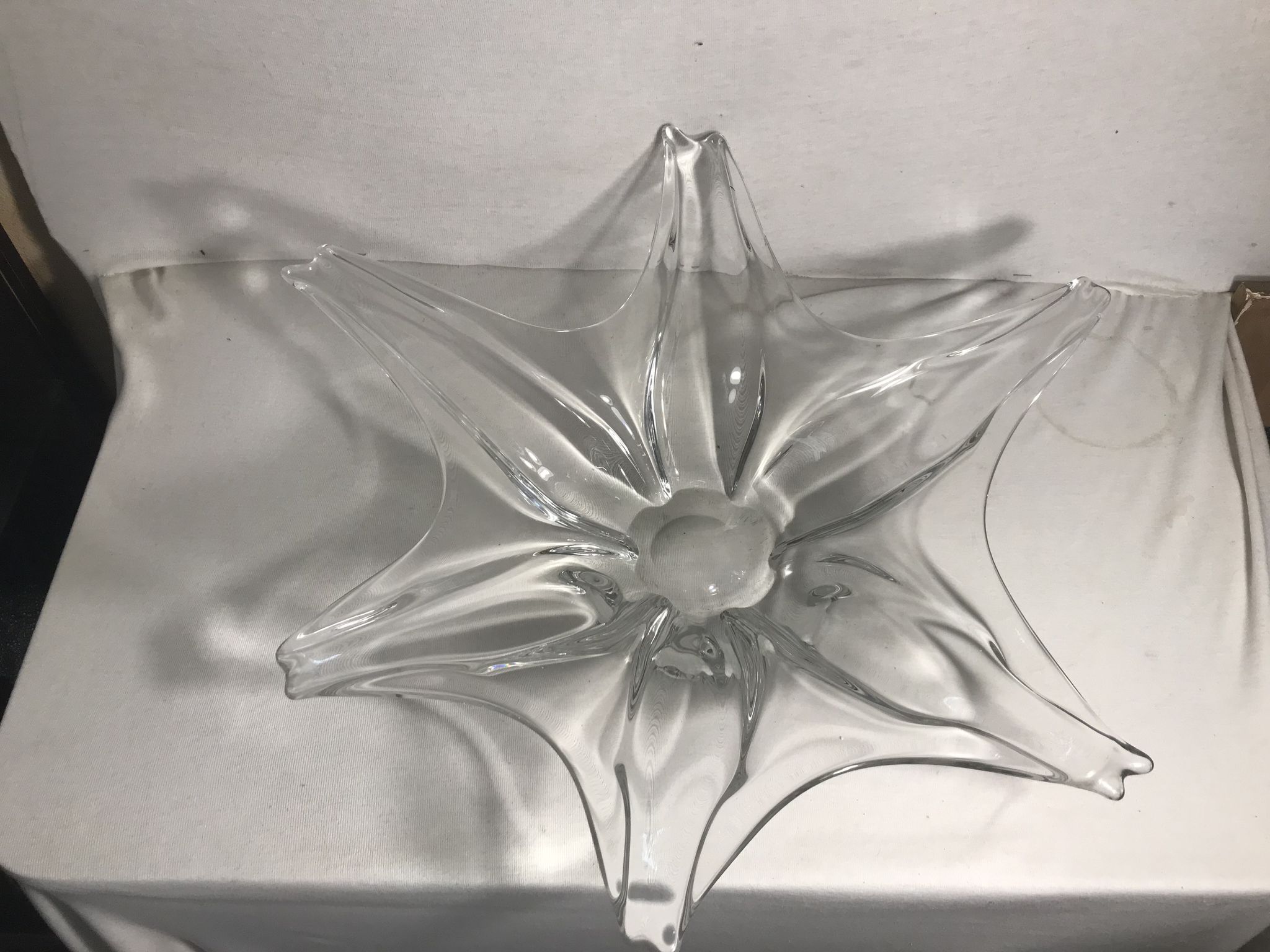 Former center of table crystal Lorraine France shape star vintage cup
