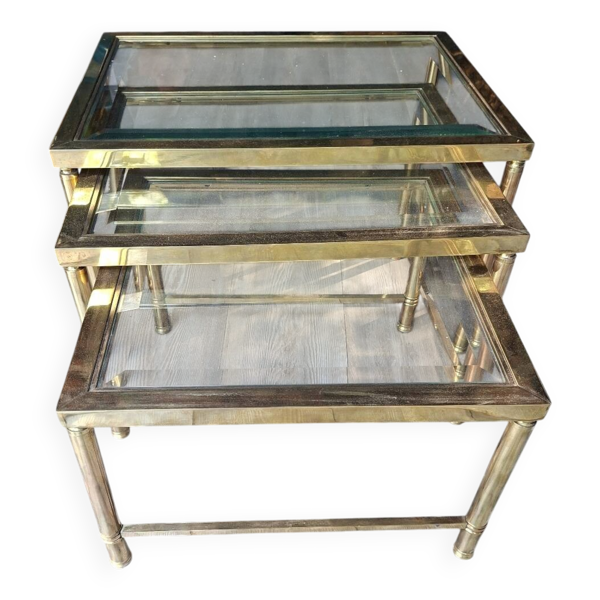 Tables gigognes en laiton
