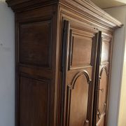 Louis XIV walnut wardrobe with arched panels – 18th century
