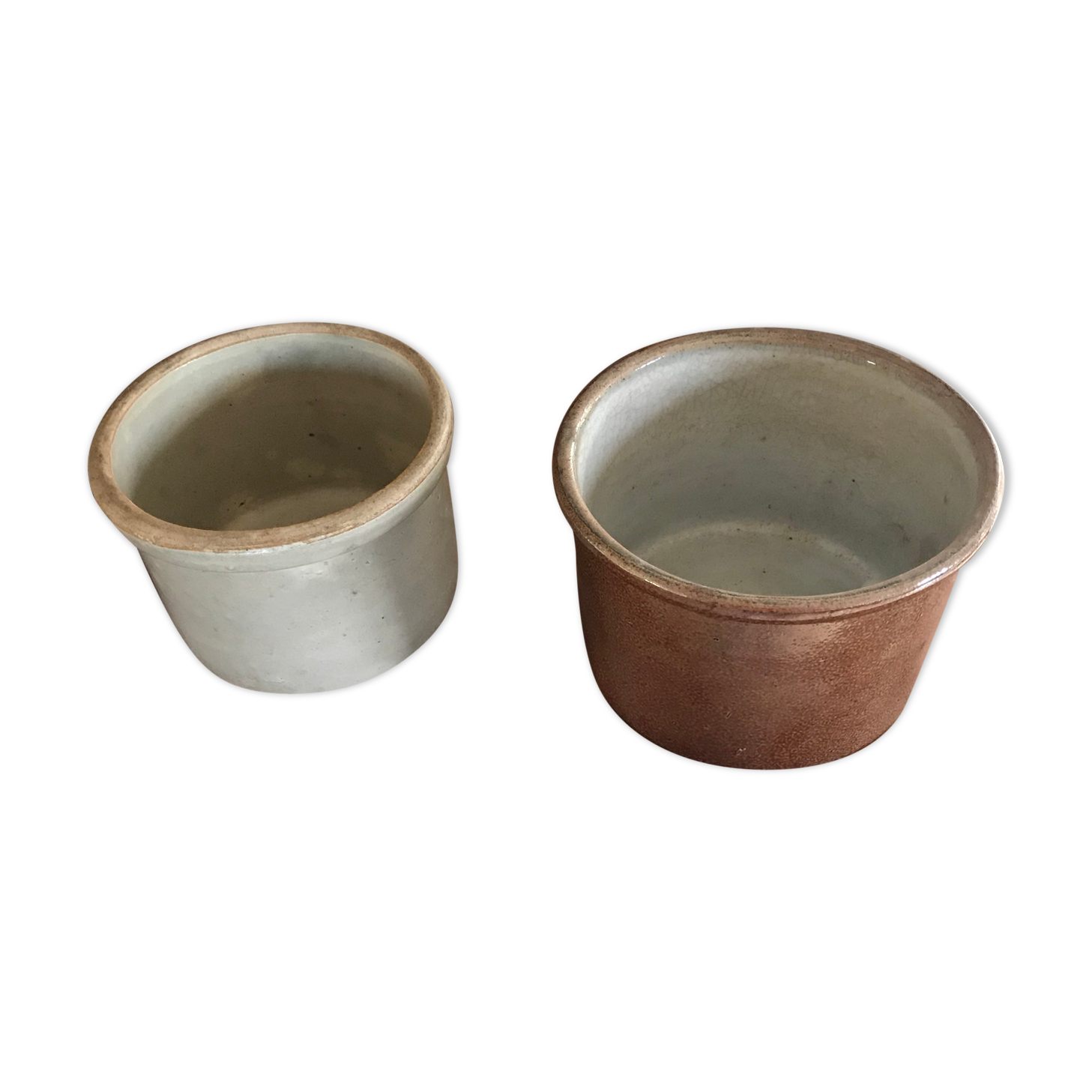 Ceramic pots