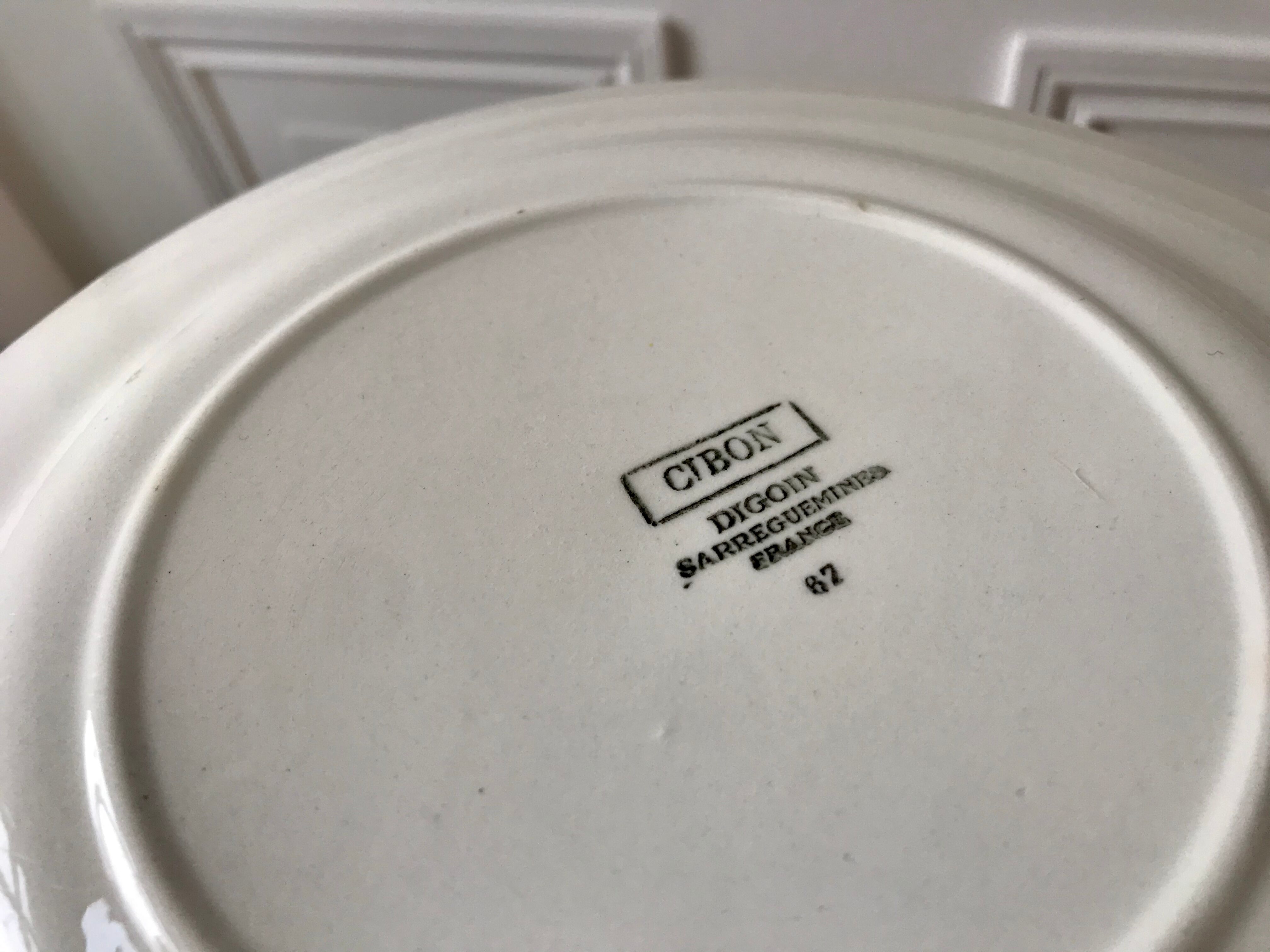 Set of 6 flat plates mismatched Digoin Sarreguemines (Corsica, Cibon, etc.)