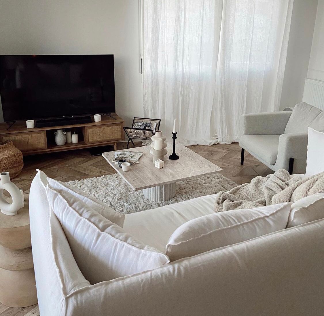 Natural travertine square Kalia coffee table 90x90