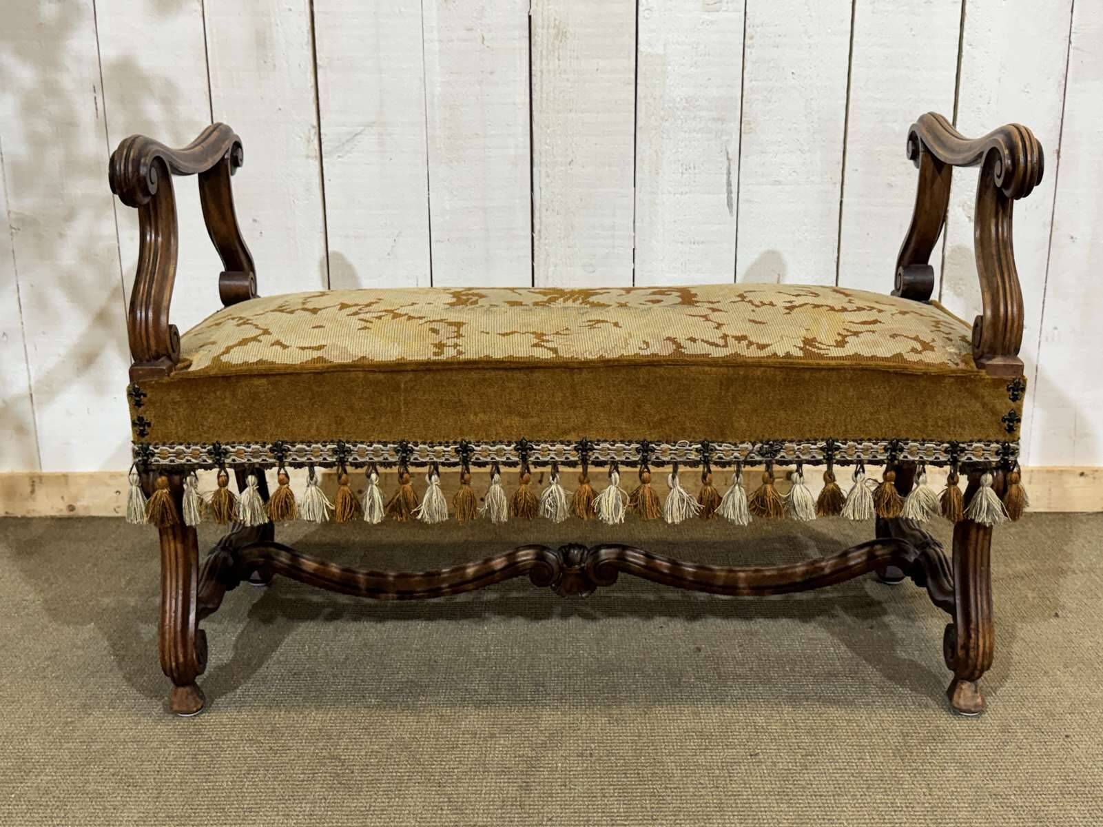 Banquette de fenêtre en noyer début XXème