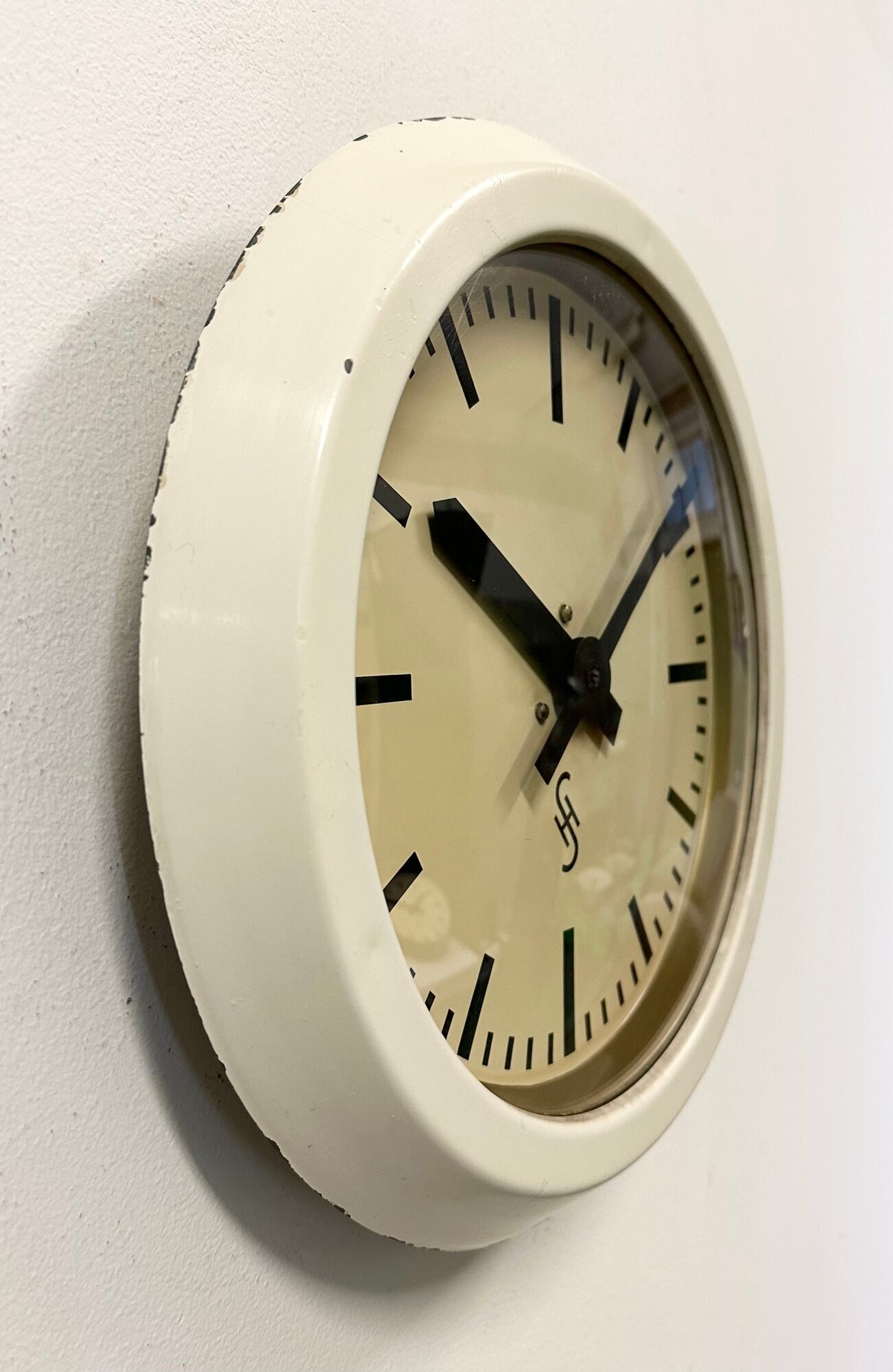 Beige industrial factory wall clock from Siemens, 1950s