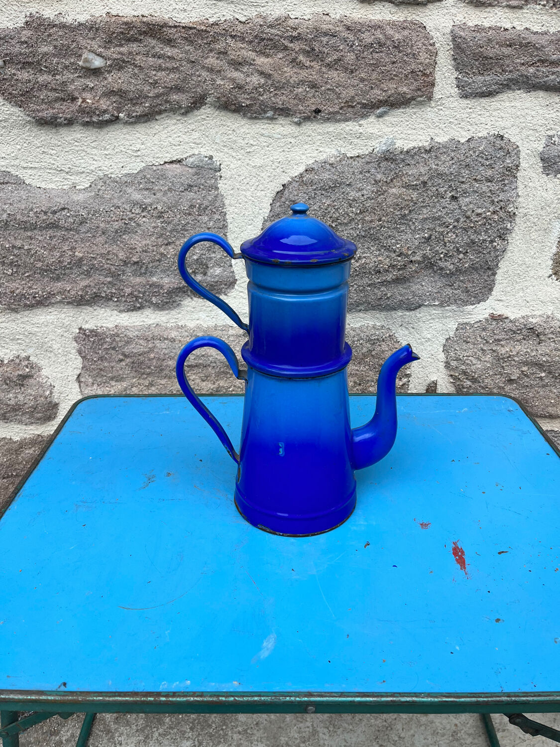 Enamelled coffee maker