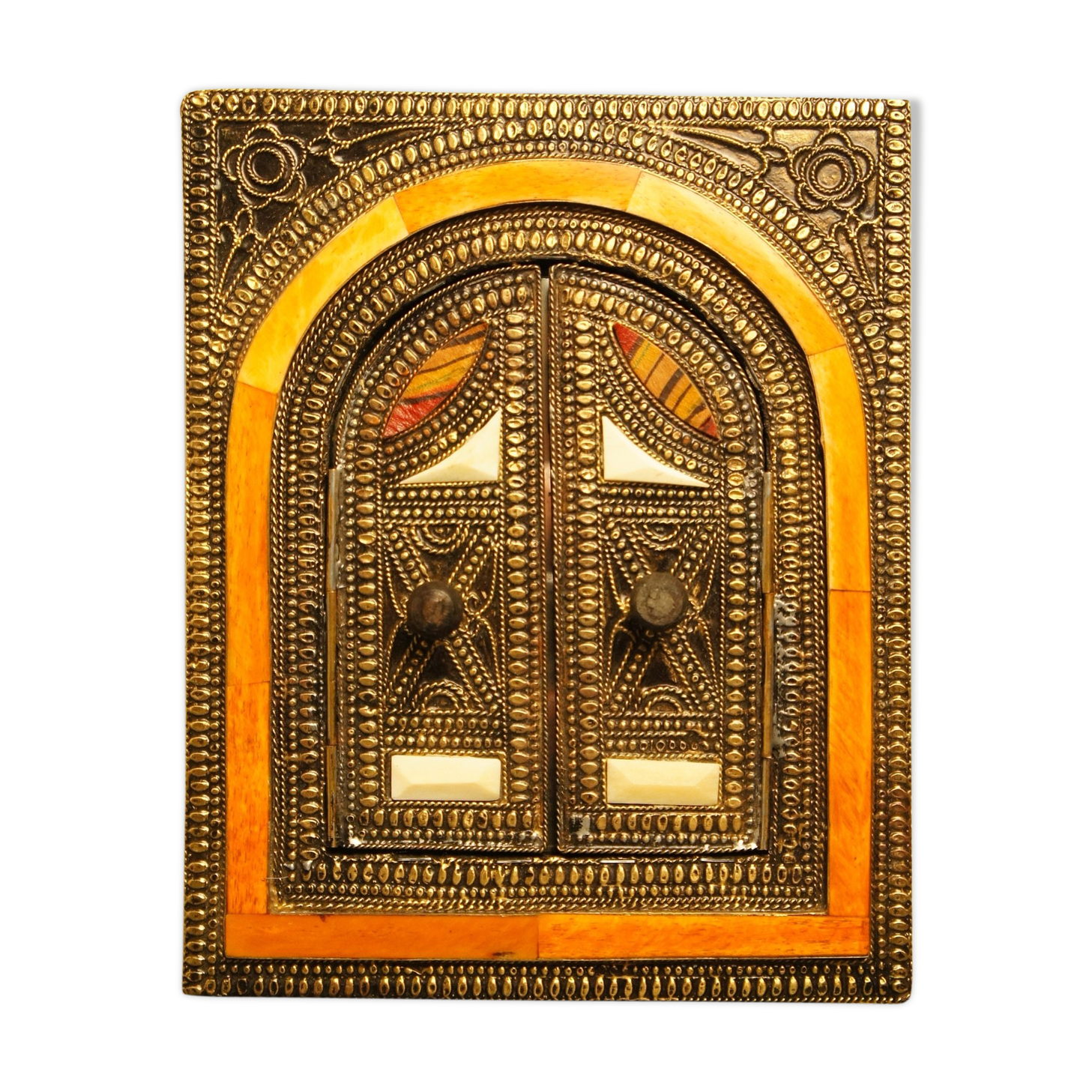 Mirror opening Berber metal, wood, bone and leather, circa 1980