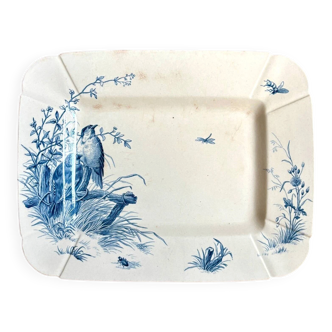 Petit plat rectangulaire Gien en terre de fer bleue, service "Oiseaux" vers 1870