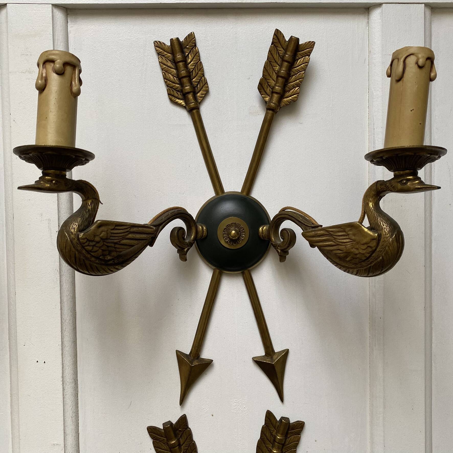Double fire wall sconces in Empire style