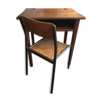 Schoolboy desk and his chair