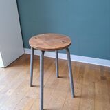 Minimalist stool