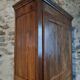 Armoire à linge, bonnetière ancienne en merisier français