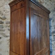 Armoire à linge, bonnetière ancienne en merisier français