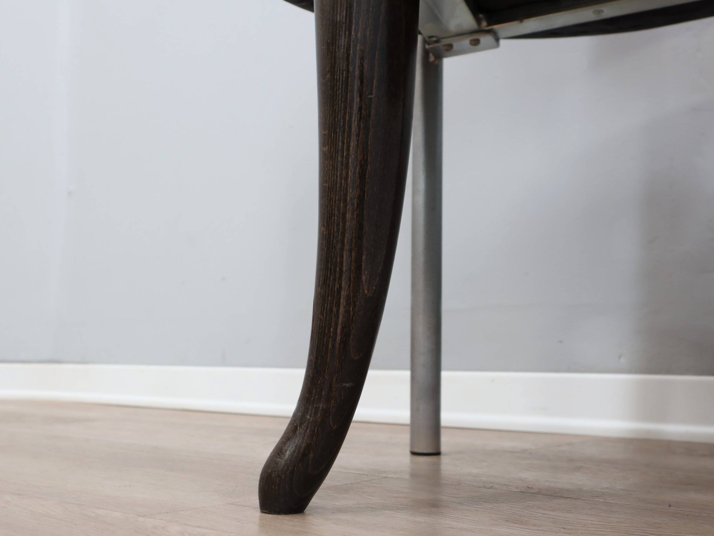 1990s Italian black and red post modern design bench