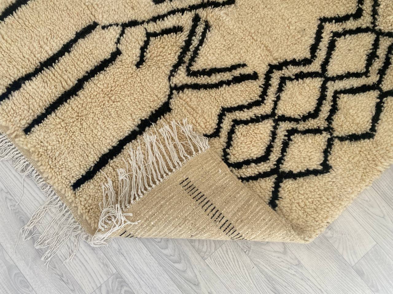 Handmade Moroccan Berber rug 278 x 145 CM
