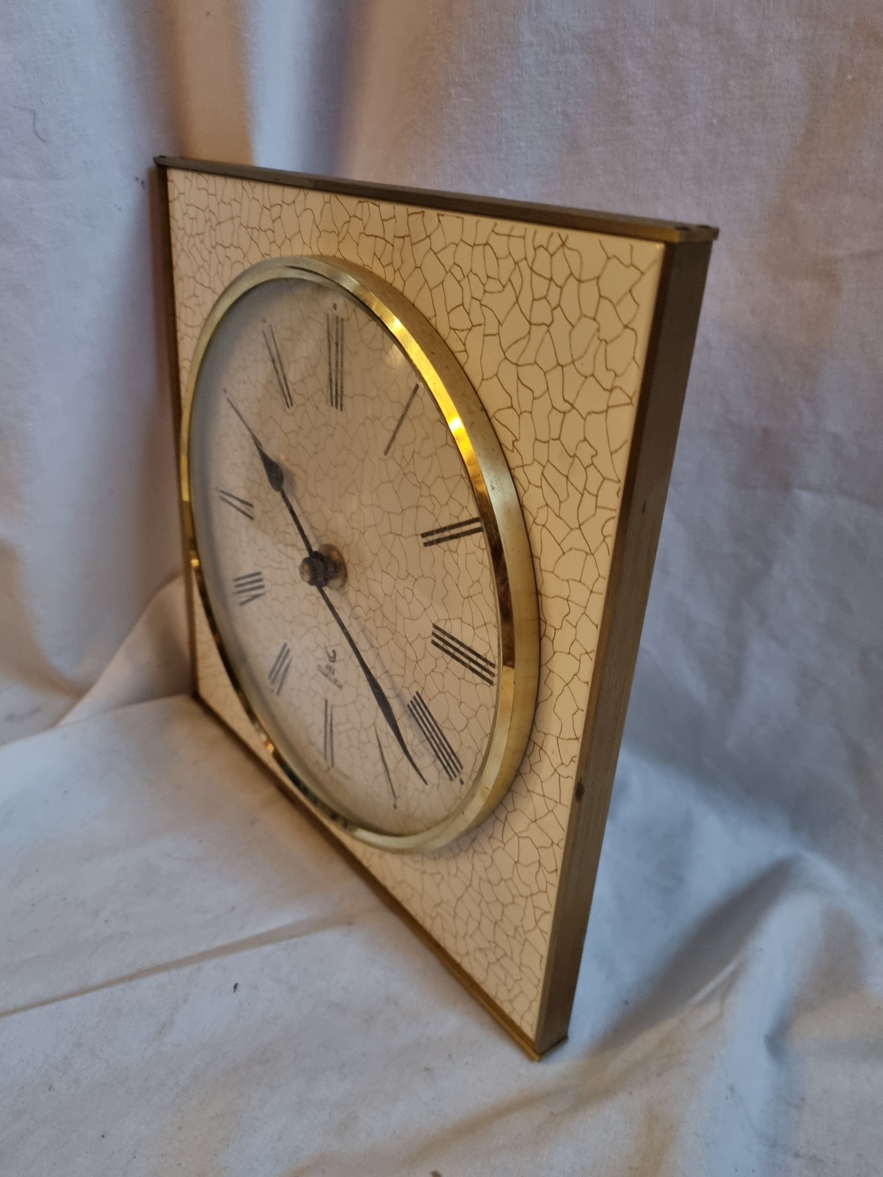Kitchen clock formica jaz