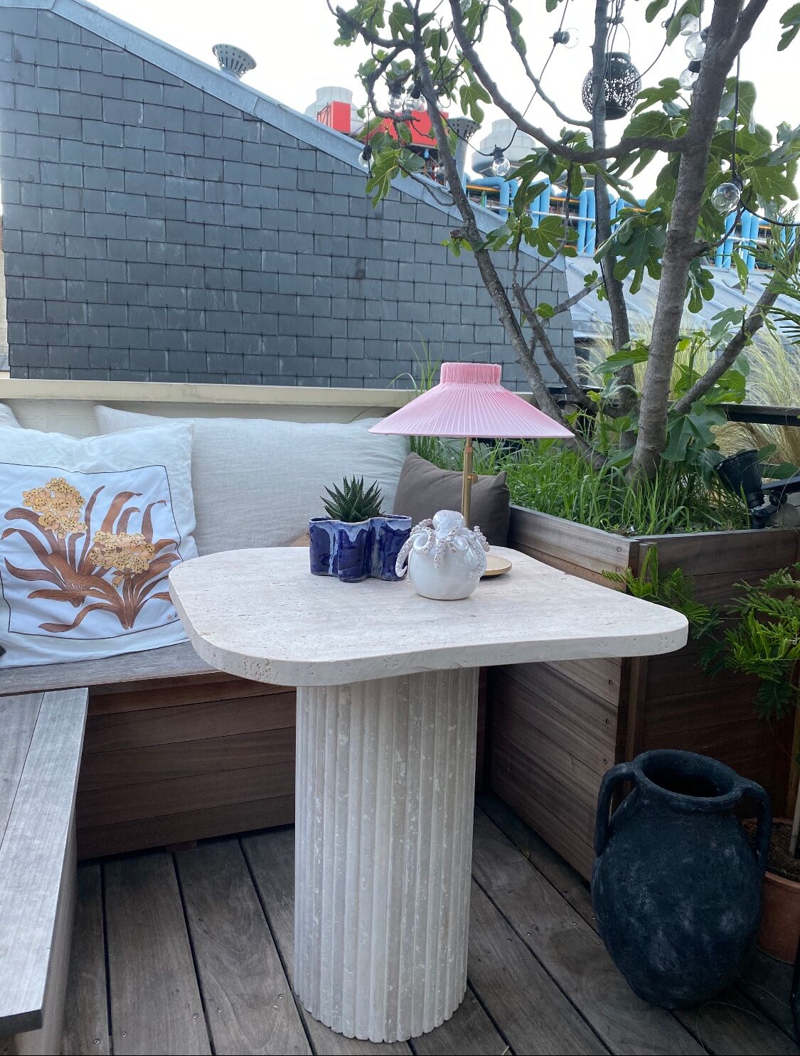 Natural travertine irregular dining table Athéna 90cm x 90cm