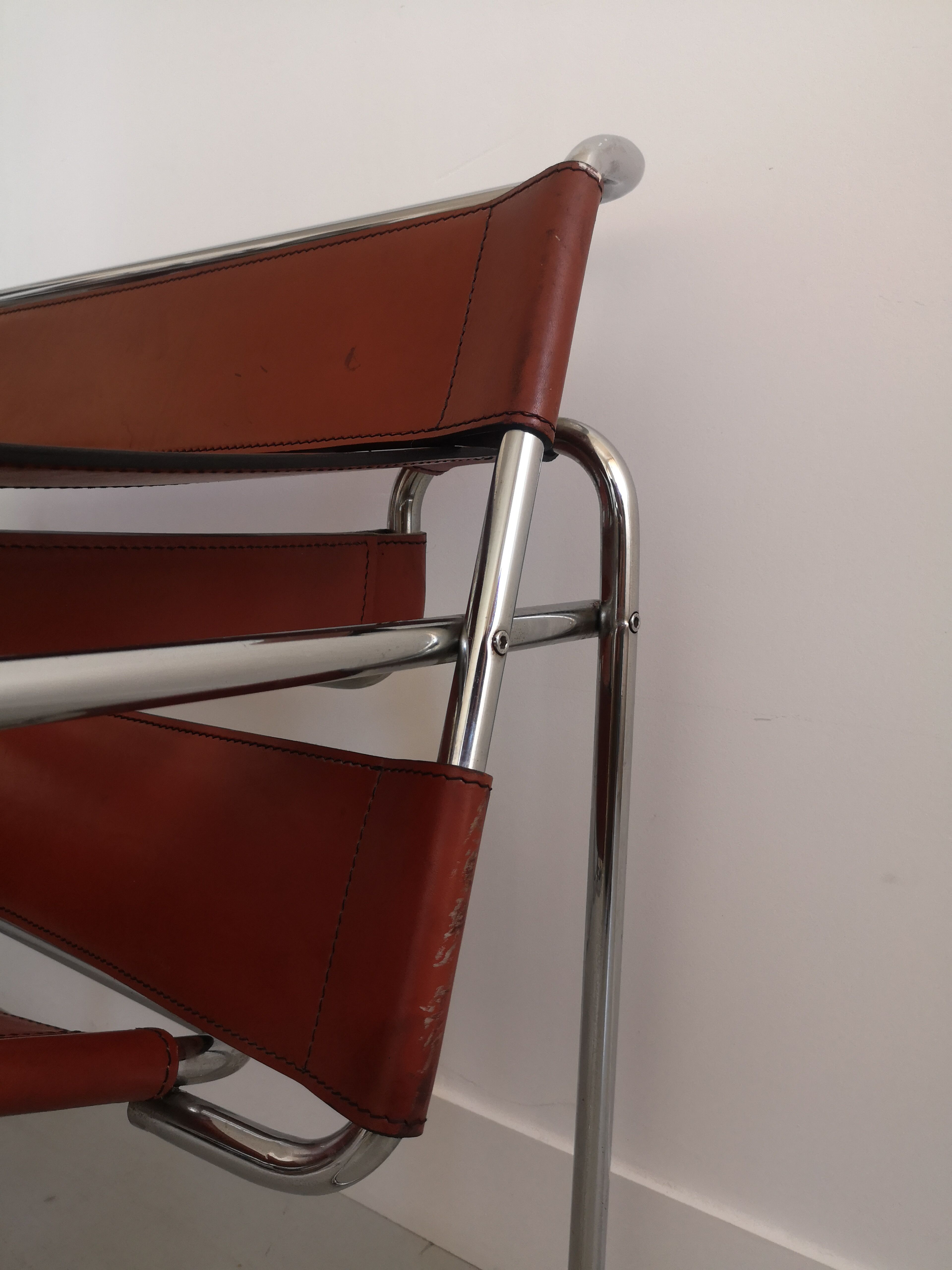 Tawny leather armchair model Wassily B3 by Marcel Breuer