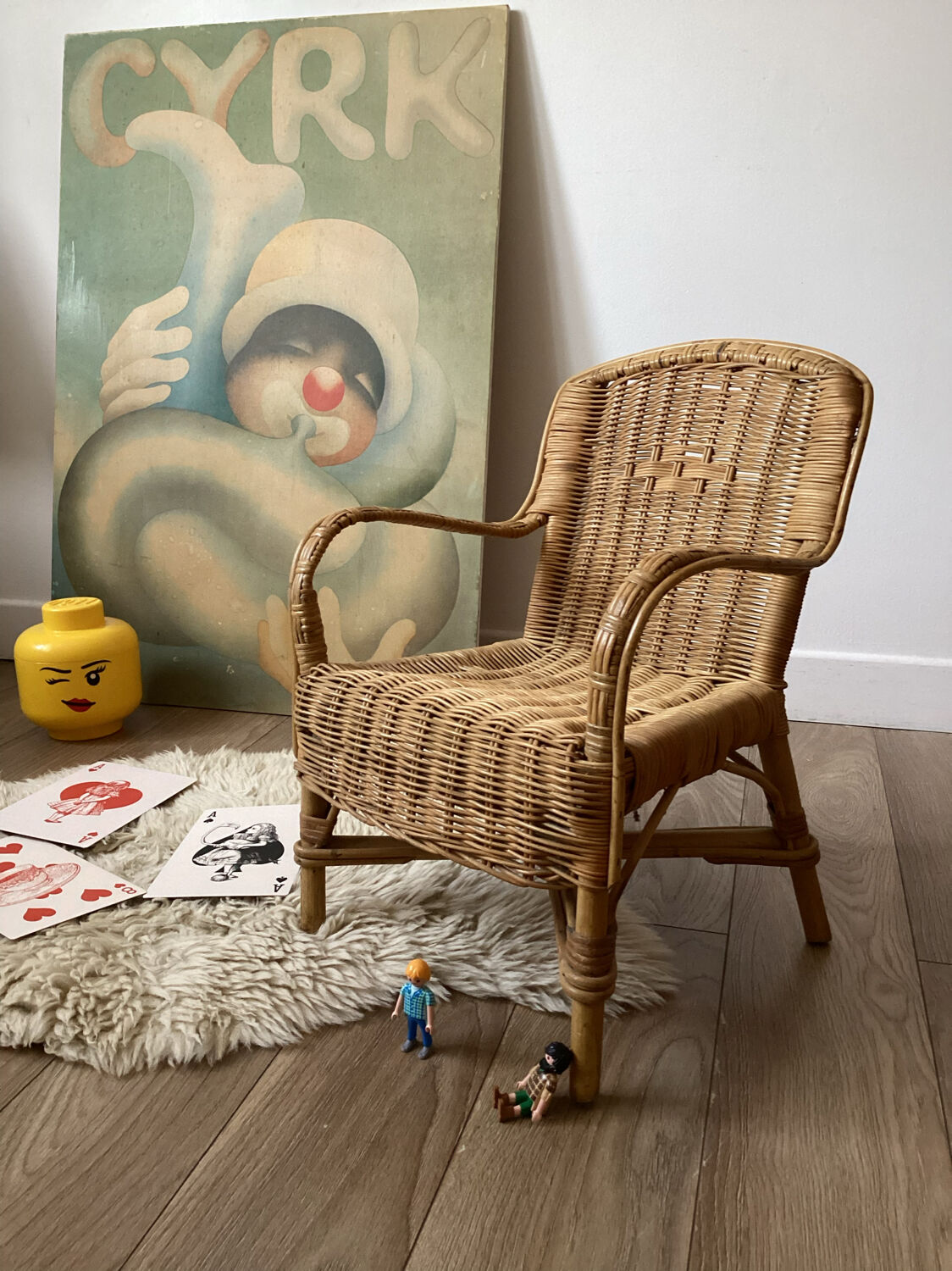 Children's chair in woven wicker