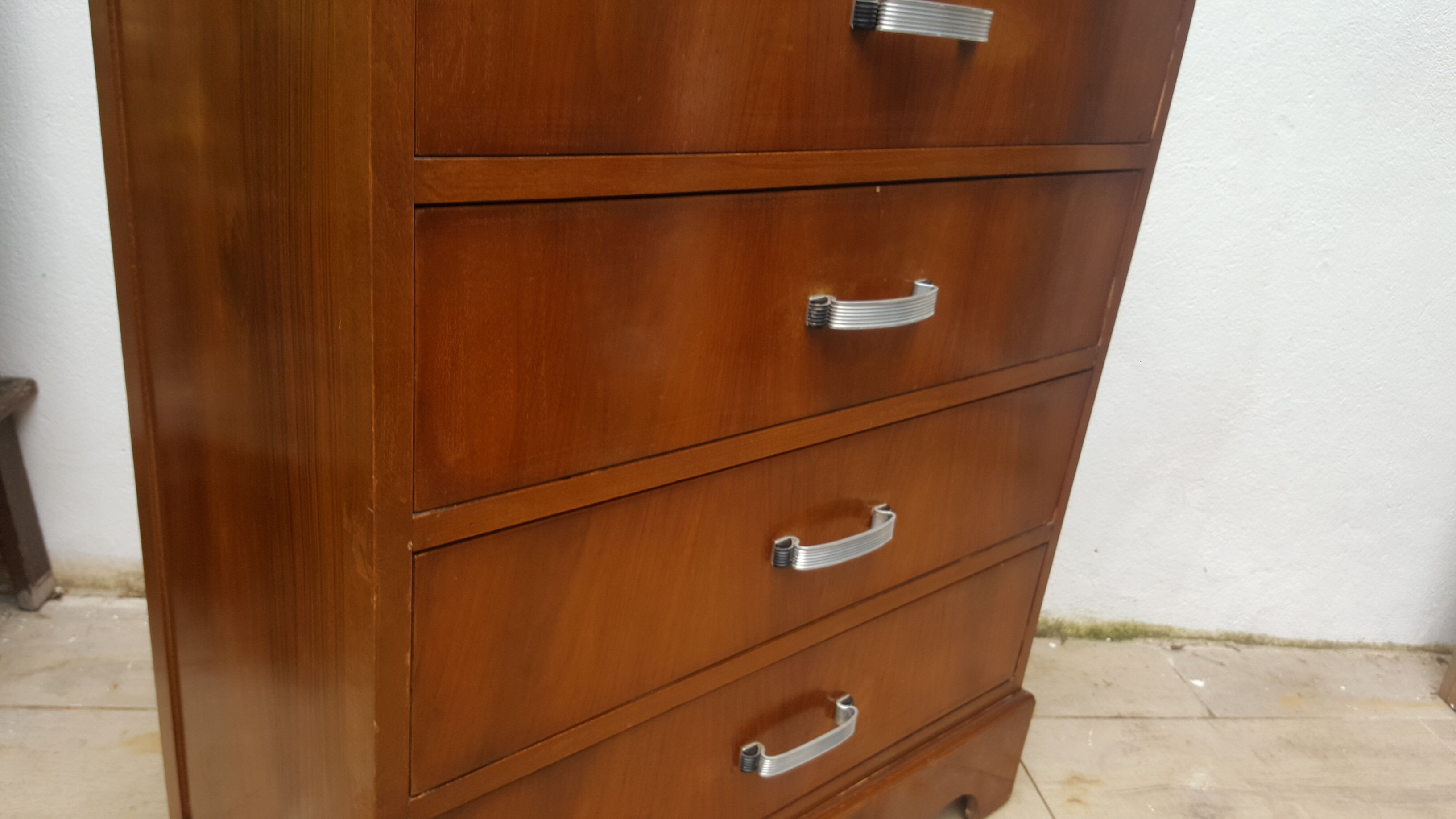 Art Deco chest of dravers