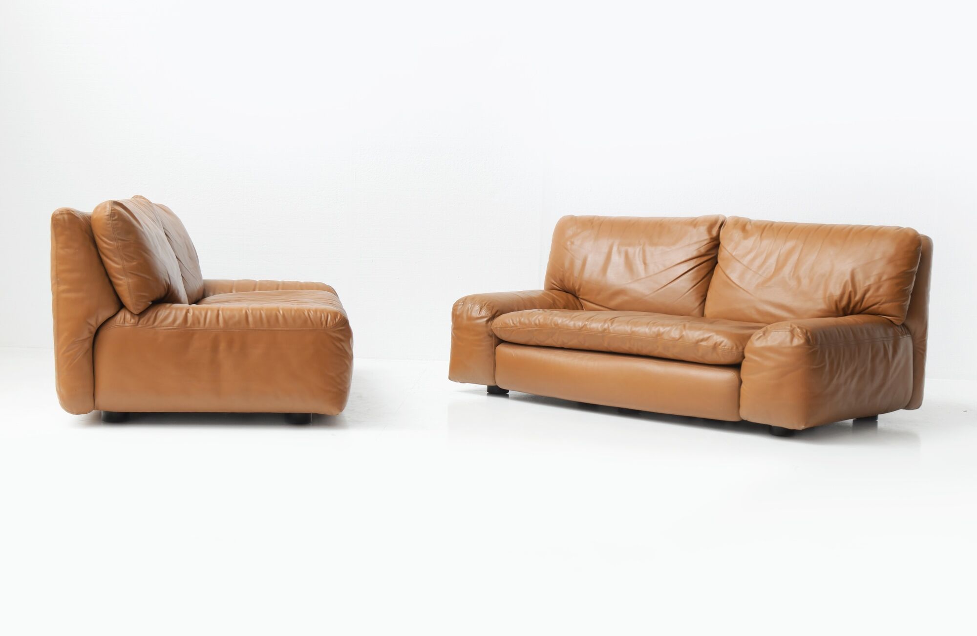 Bengodi vintage cognac leather sofas design Cini Boeri for arflex italy