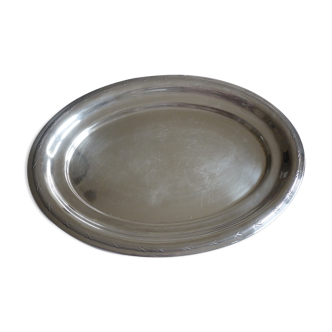 Oval plate in silver metal