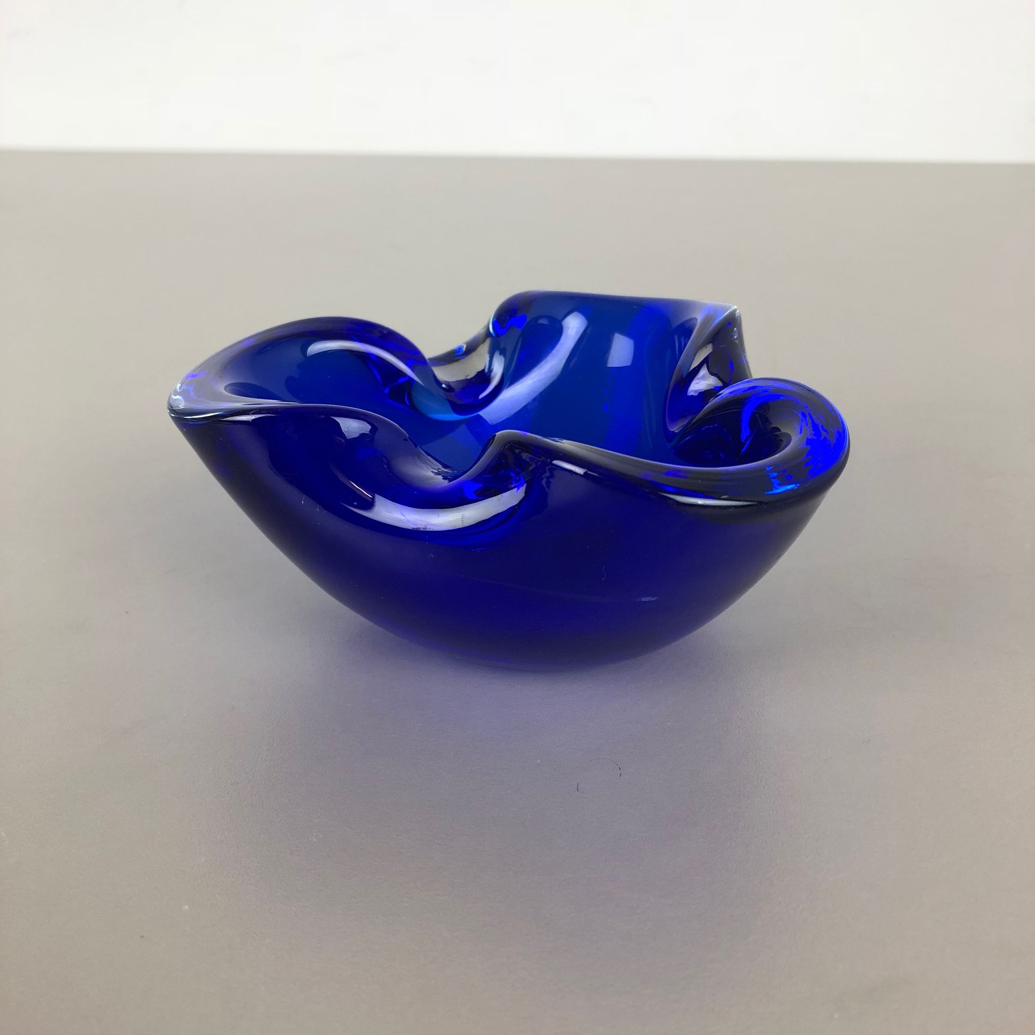 Cendrier Murano  "Blue" Italie années 1970