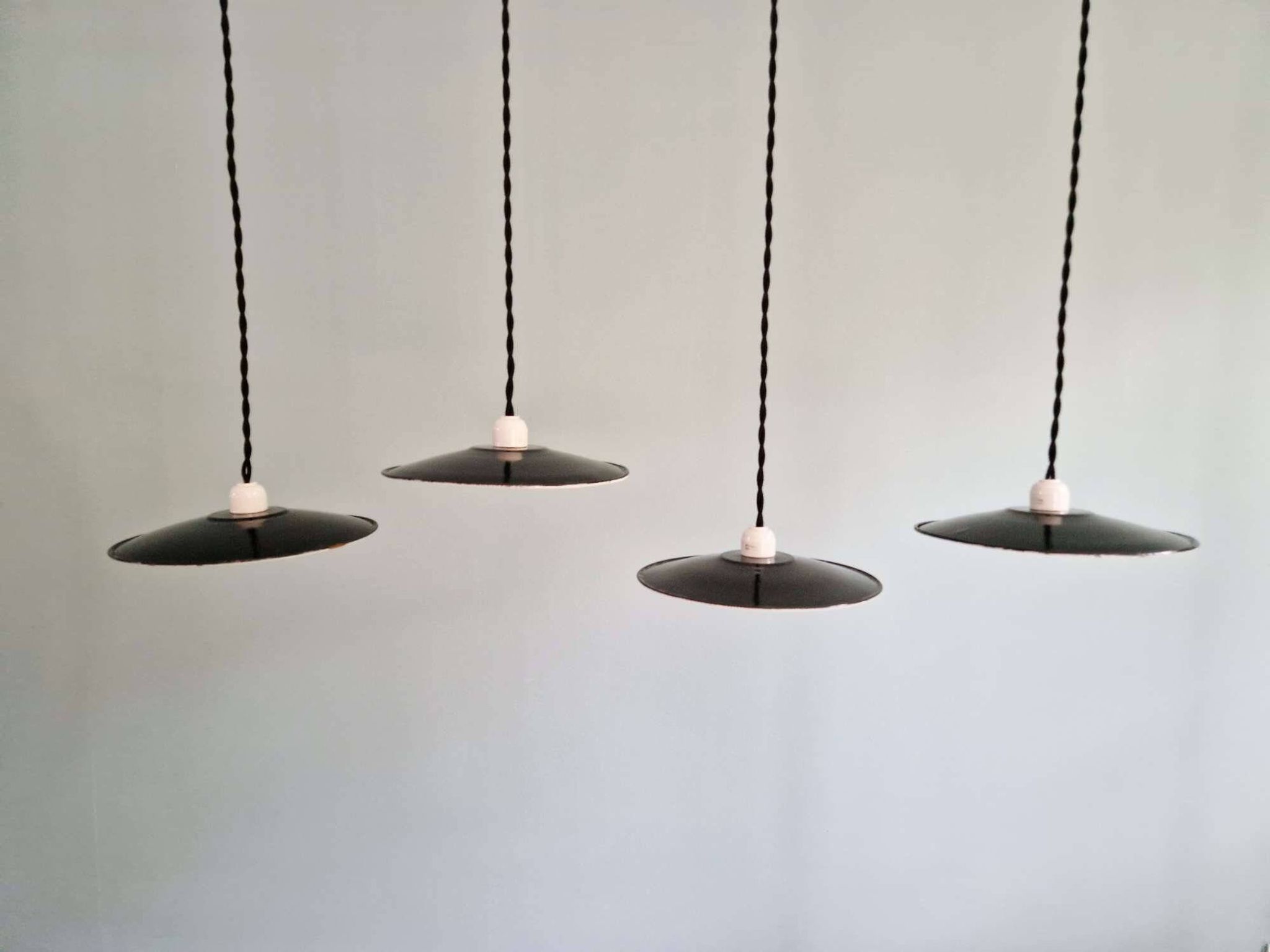 Set of 4 industrial pendant lights in black and white enamelled sheet metal