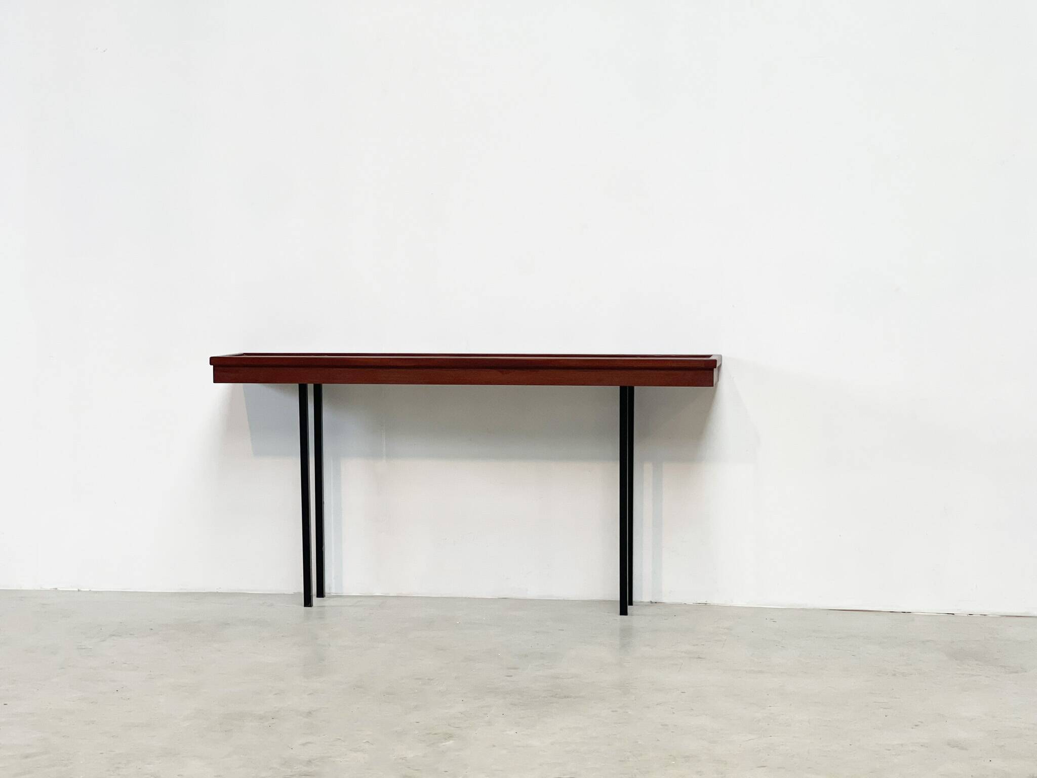 Elegant Italian wooden and metal console