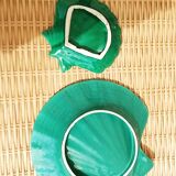 2 green ceramic scallops
