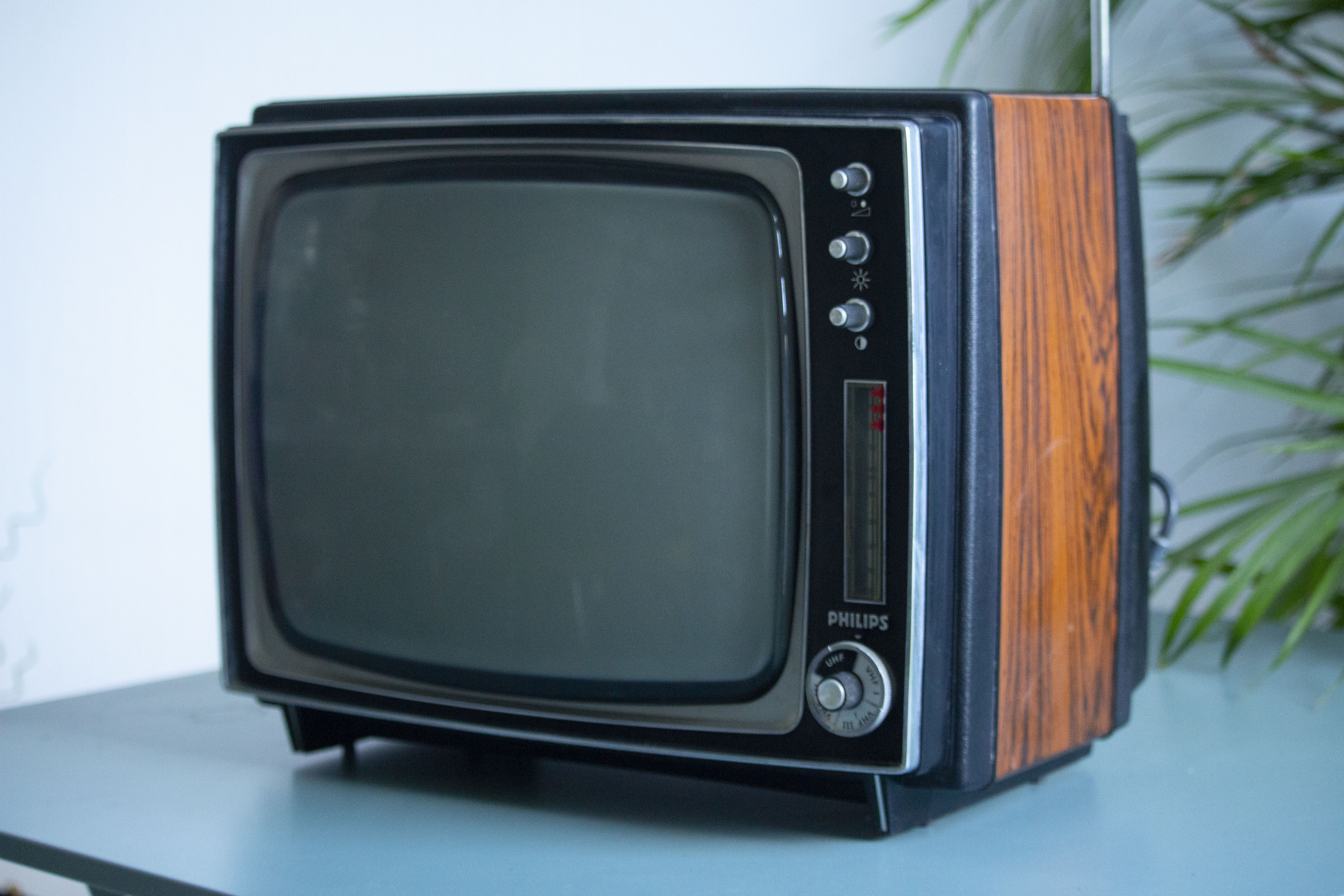 Téléviseur vintage Philips