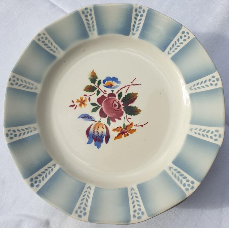 Set 10 plates Claude de Sarreguemines 1930