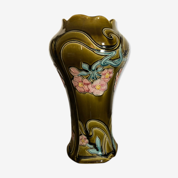 Vase style art nouveau