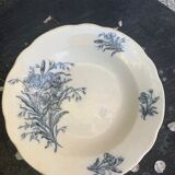 Hollow plate, fruit cup pattern carnations badonviller