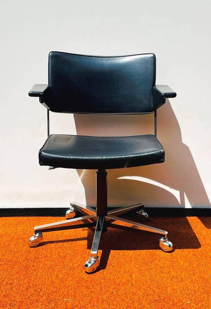 Gispen office chair. Vintage 60s