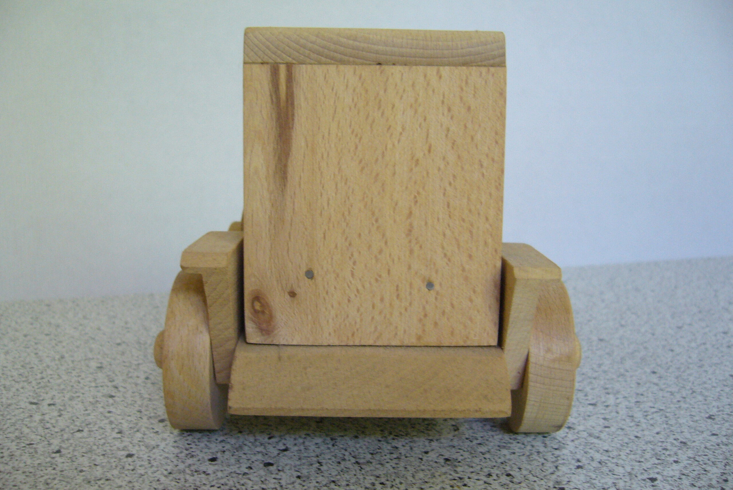 Citroën C3 style wooden car