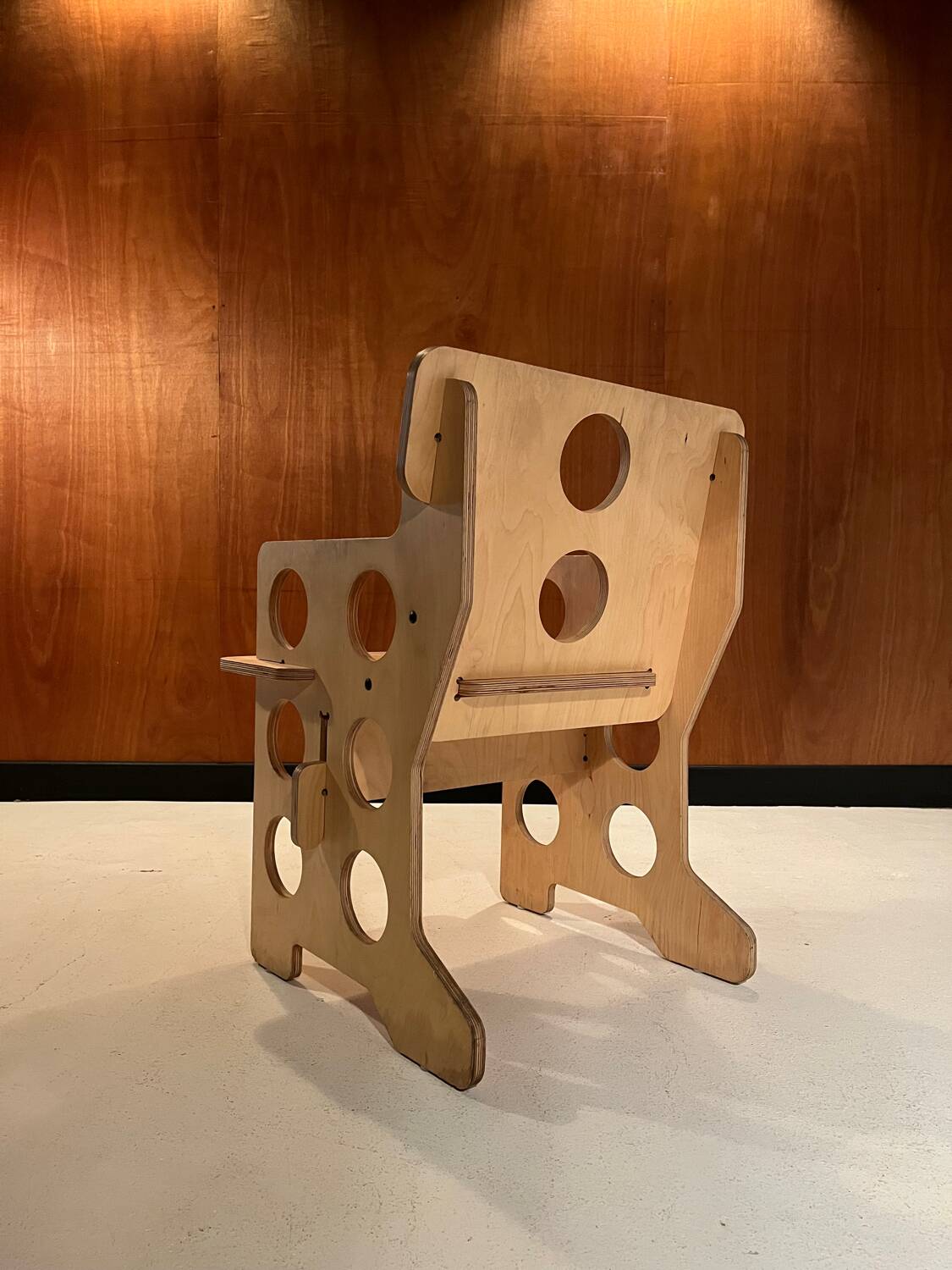 Armchair CH-1 2020 / Atelier Jadot - Zaventem Workshops