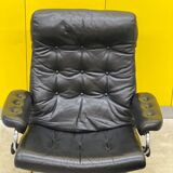 Ekornes Stressless recliner with Ottoman - 1970s Scandinavian Design