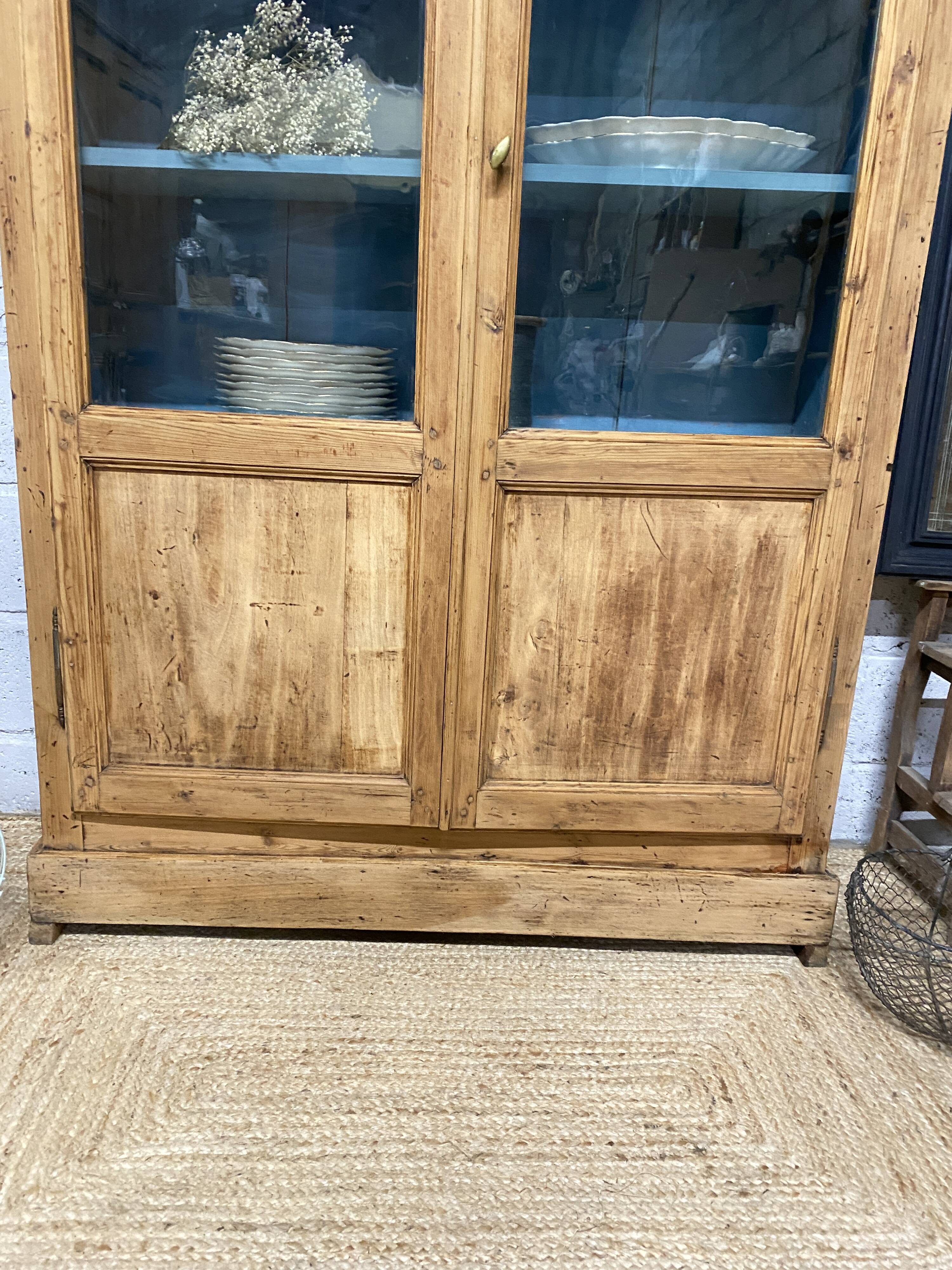 Glass cabinet-library-dish cupboard