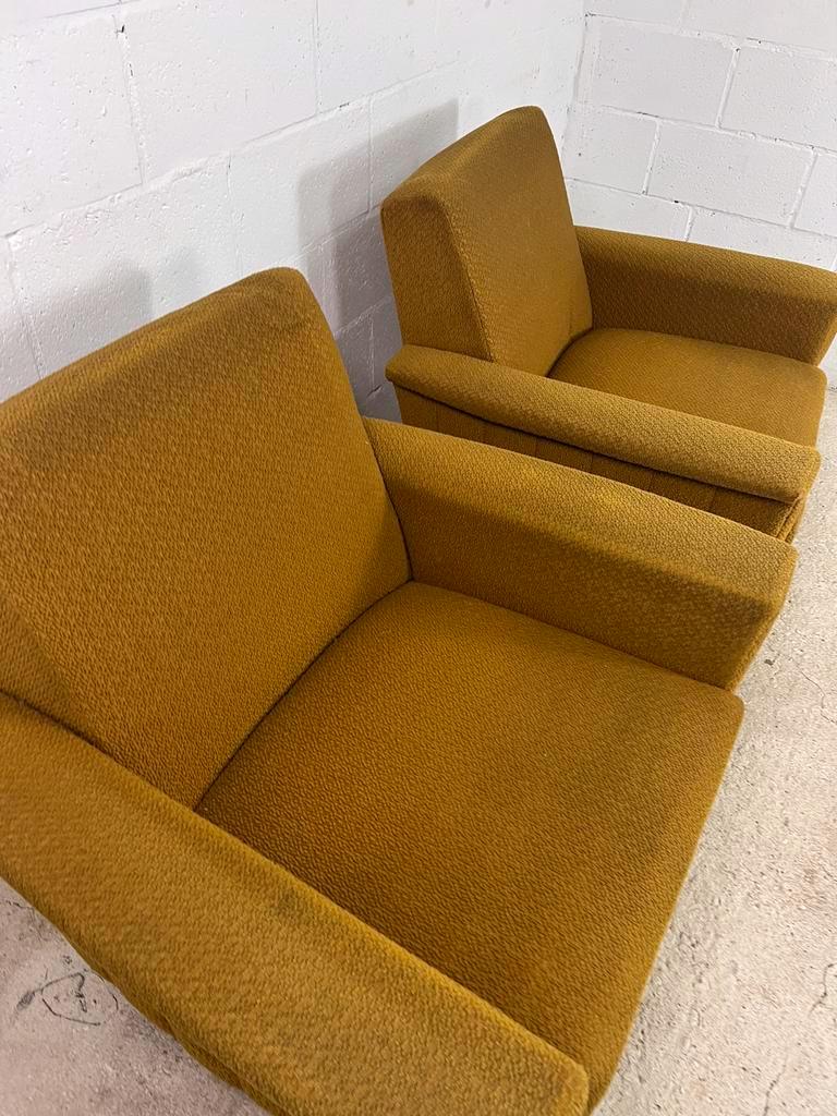 Set of 2 vintage armchairs