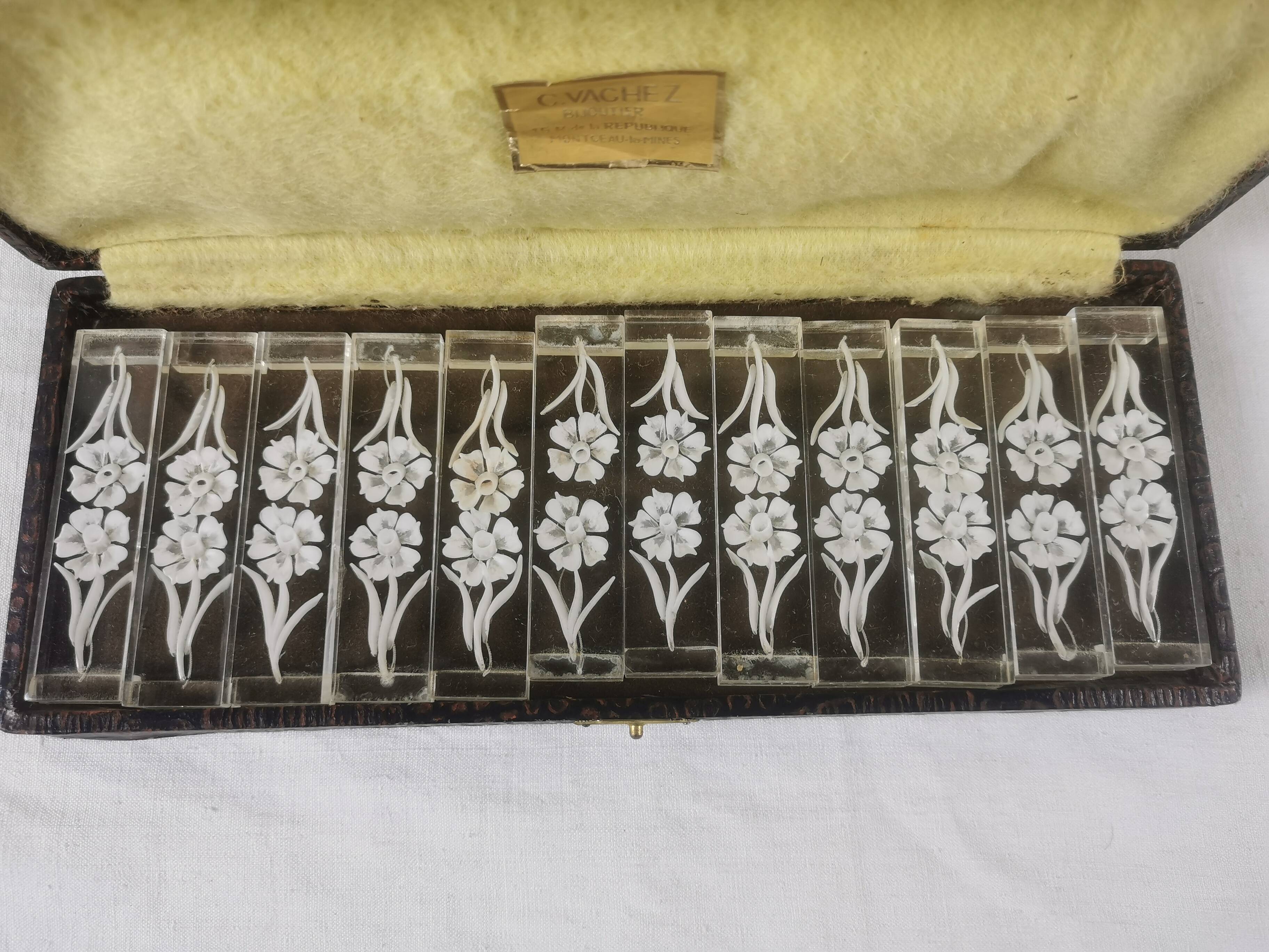 Coffret de 12 porte couteaux vintage