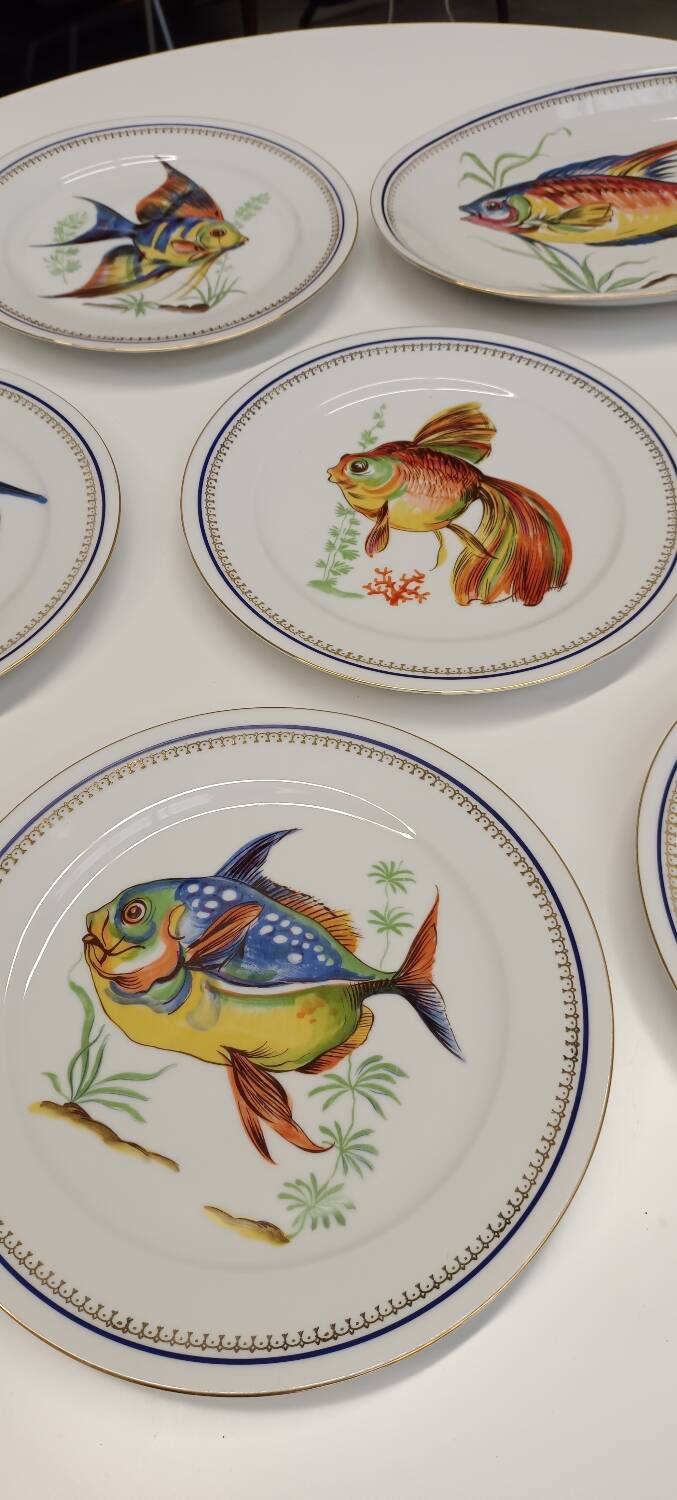 Fish porcelain service