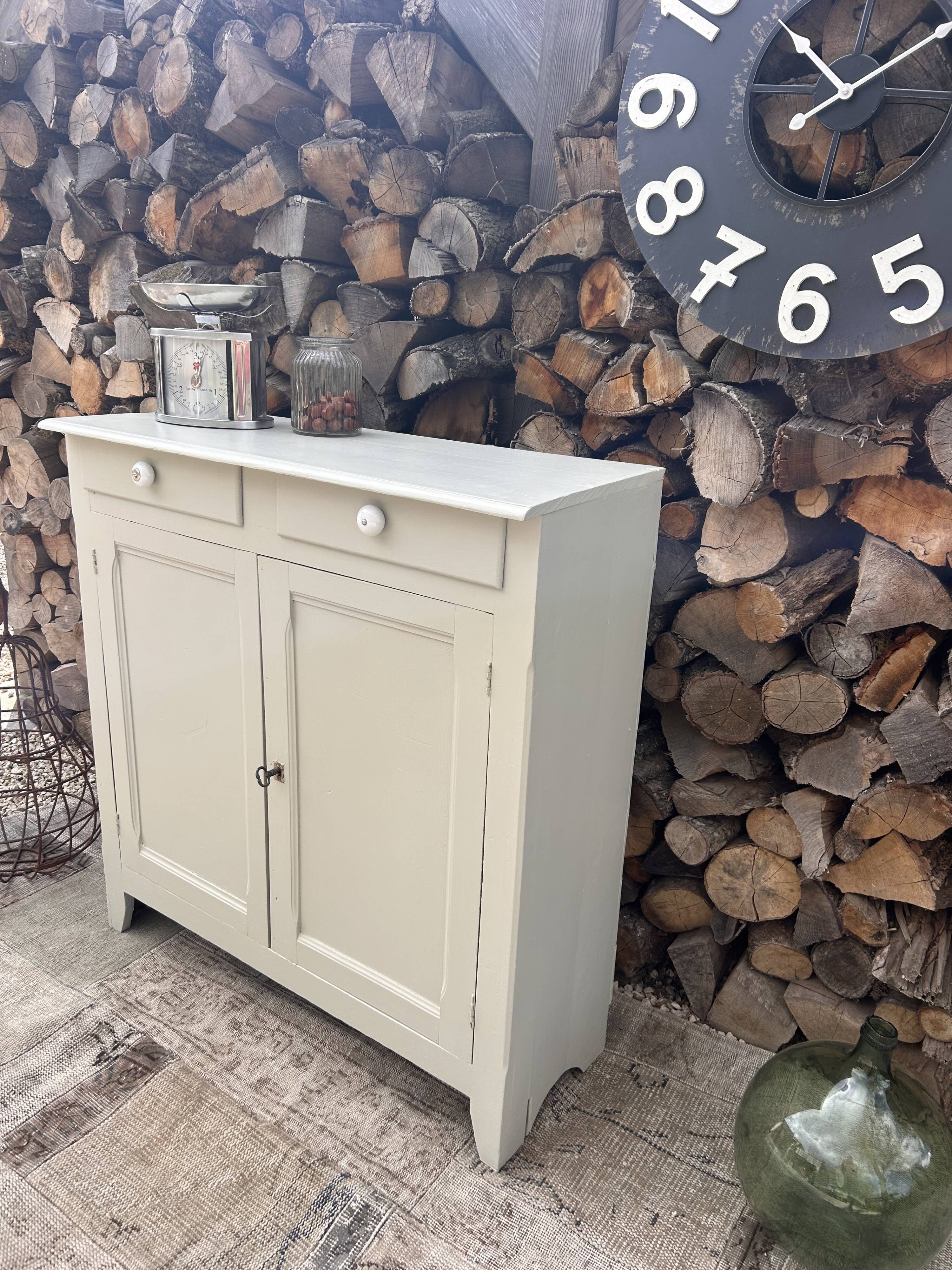 Parisian-style buffet