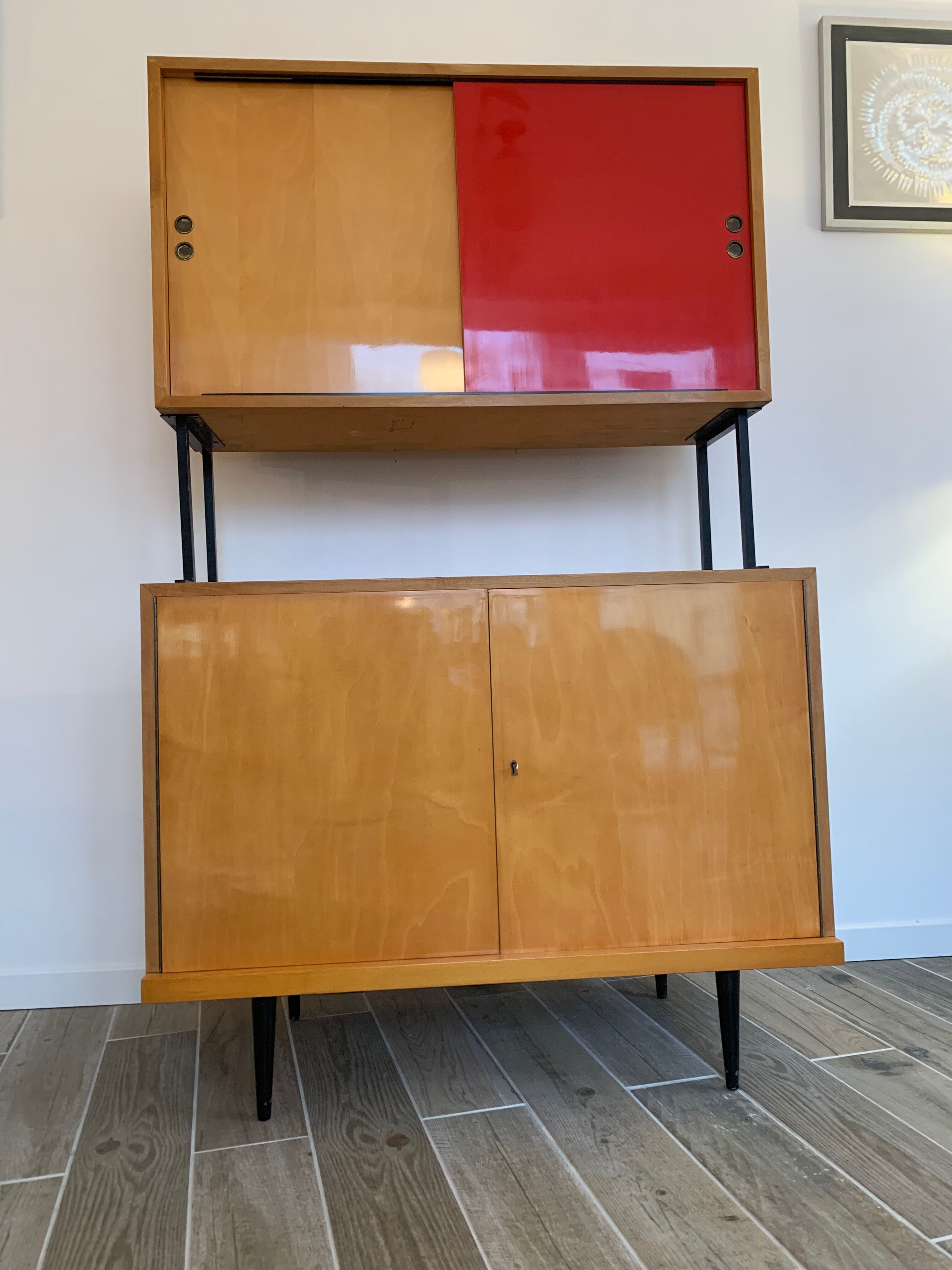 Enfilade 2 bodies from the 50s