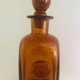 Carafe  ancienne en verre de Biot ambré et bullé, cachet 1496.