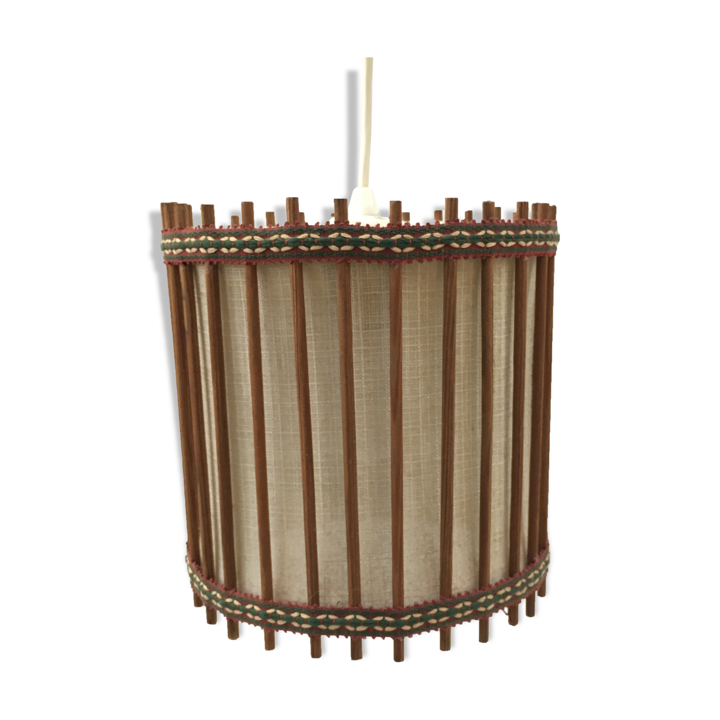 Wooden pendant lamp and Scandinavian-style fabric