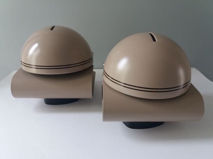 Pair of Guzzini wall sconces - "Bugia" Giuseppe Cormio