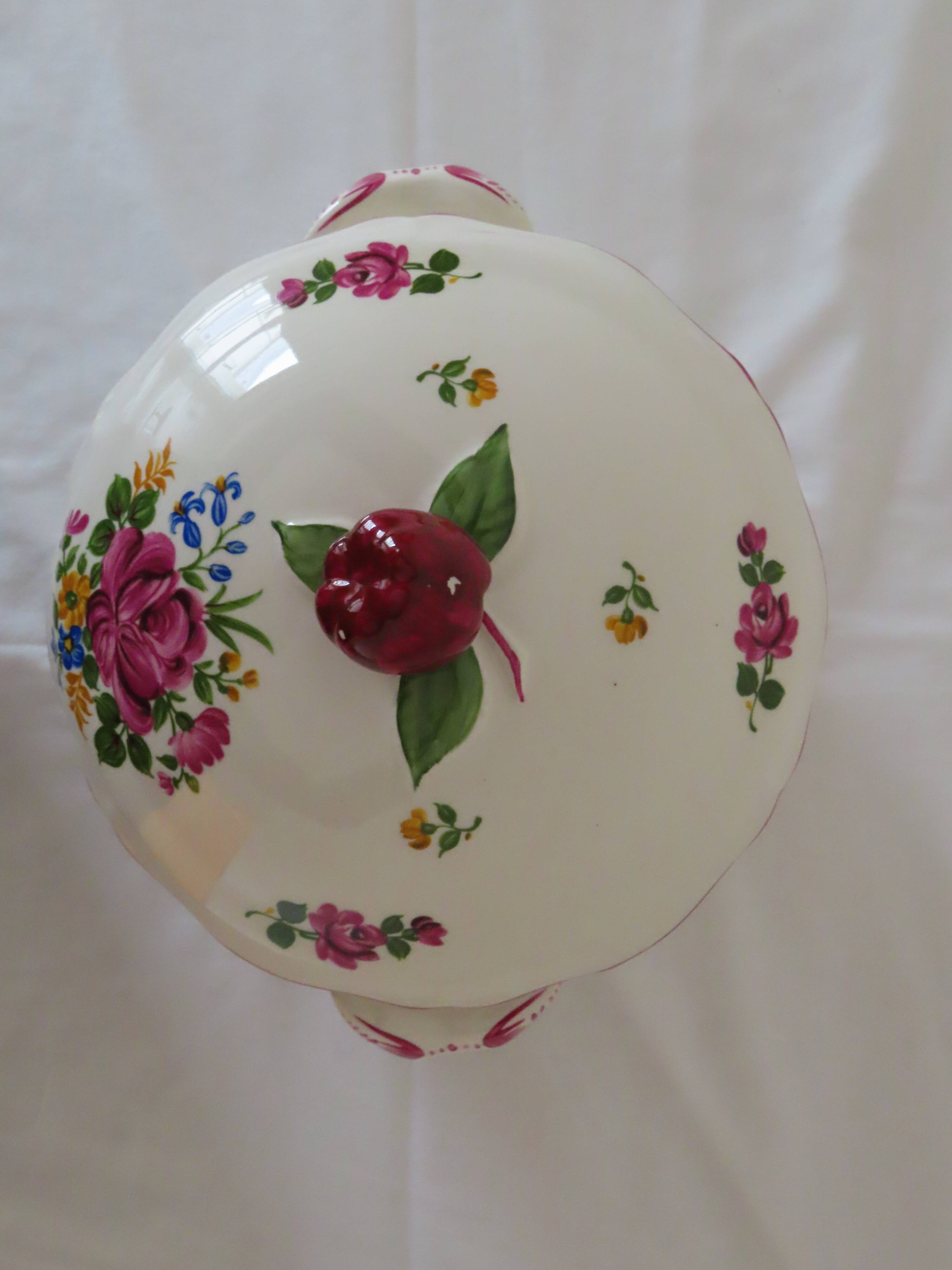 Soupière / légumier, porcelaine de Saint-Amand - Vieux Strasbourg