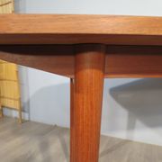 Table scandinave en teck massif des années 60
