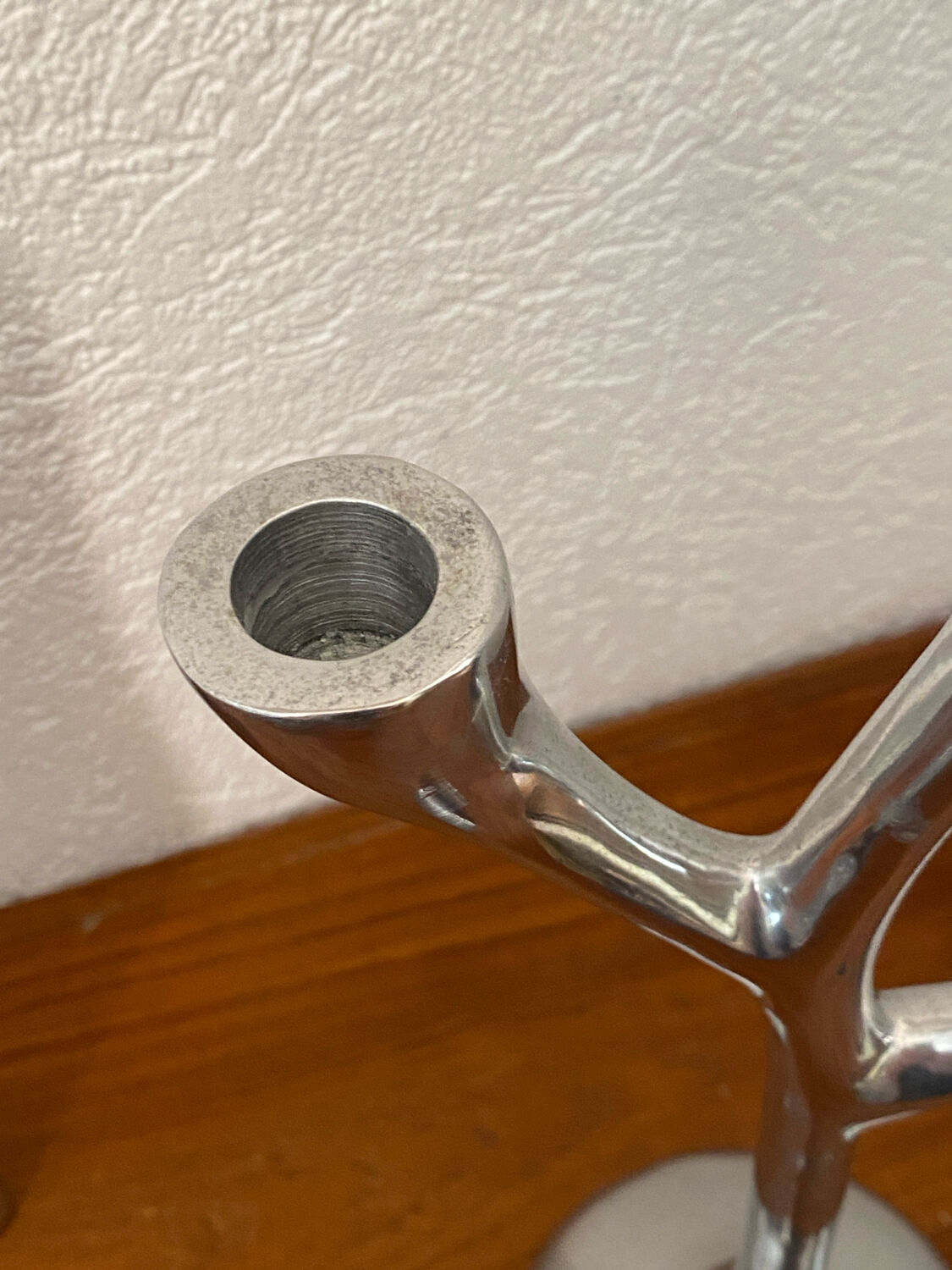 Organic-shaped cast aluminium candlestick