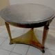 Table  ronde en marbre gris veiné